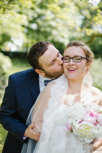 Hochzeitsshooting Brautpaar Brautstrauß