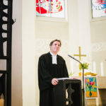 Kirche Priester