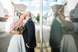 Spiegelung Brautpaar