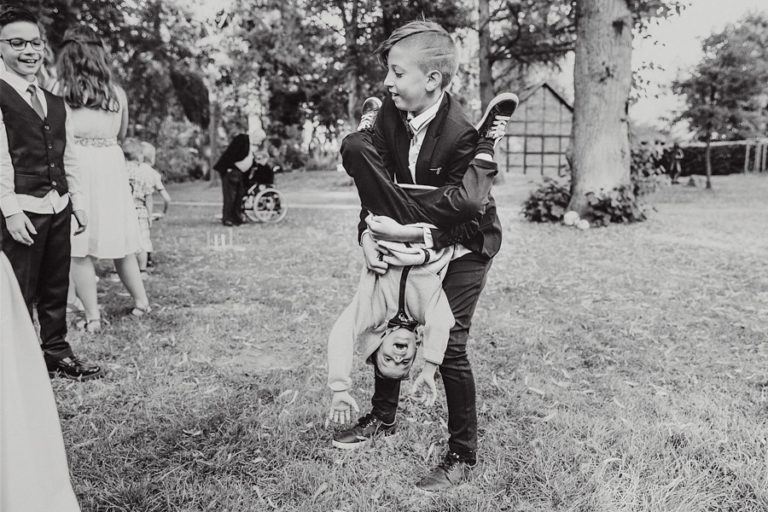 spielende Kinder
